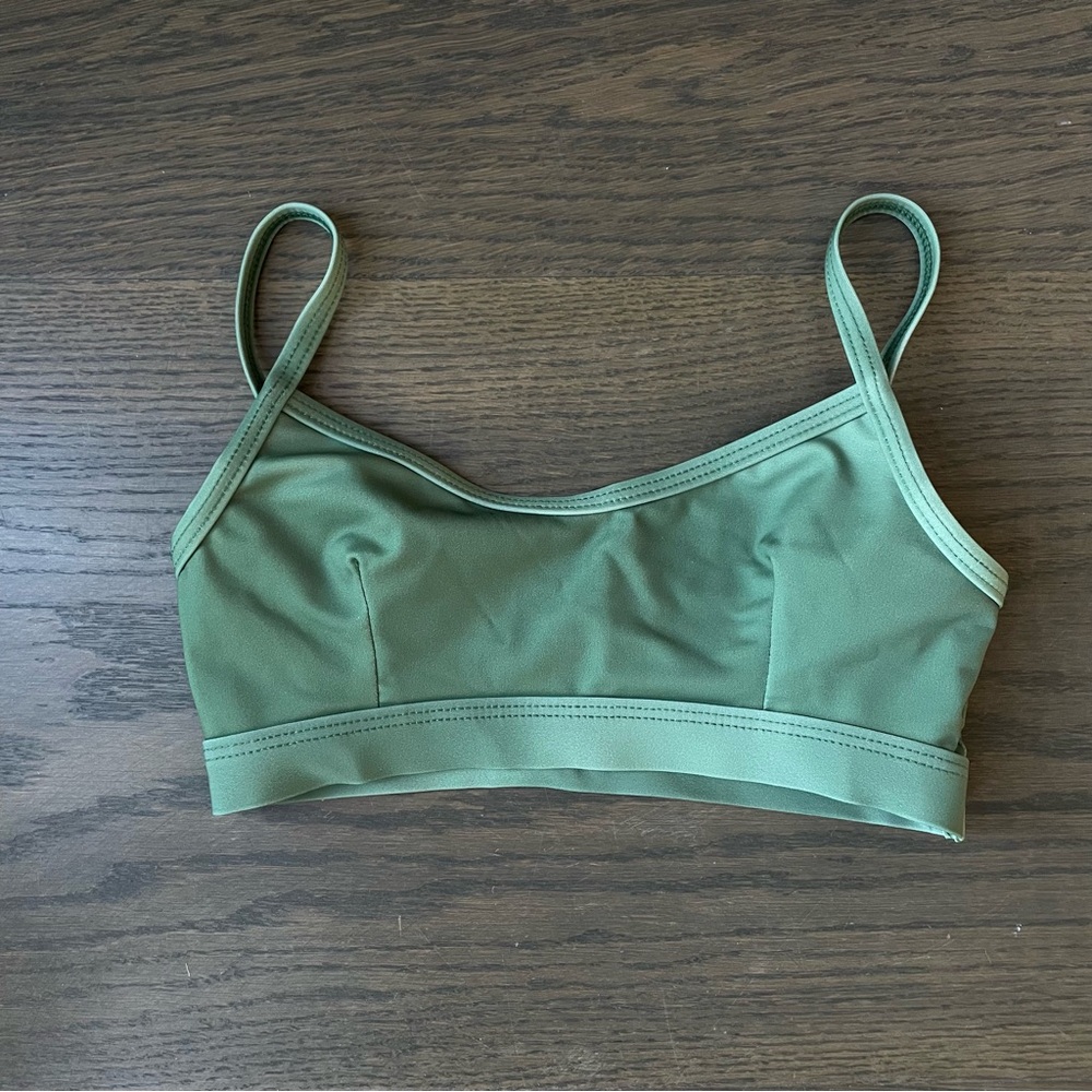 Everyday Seamless Light Support Sports Bra - Olive Green